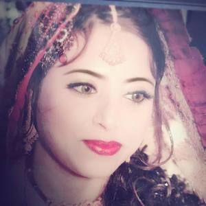 Meet your Posher, Hadia